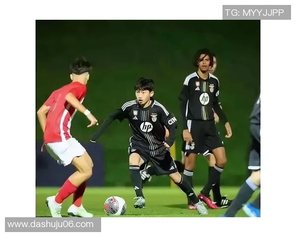 王磊独家分享足球心得与技巧助你提升球技的秘密解析